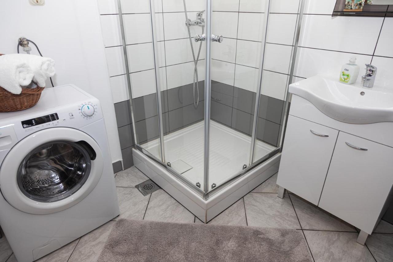 Apartman Tince Delnice Exterior foto