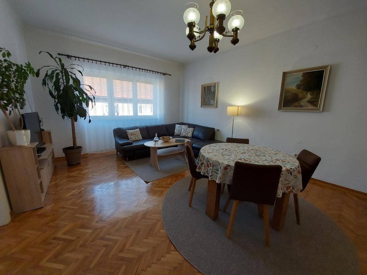 Apartman Tince Delnice Exterior foto