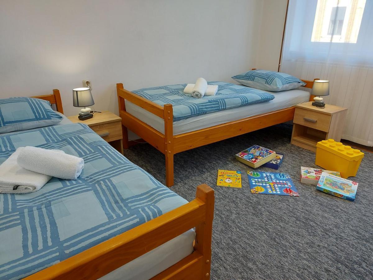 Apartman Tince Delnice Exterior foto