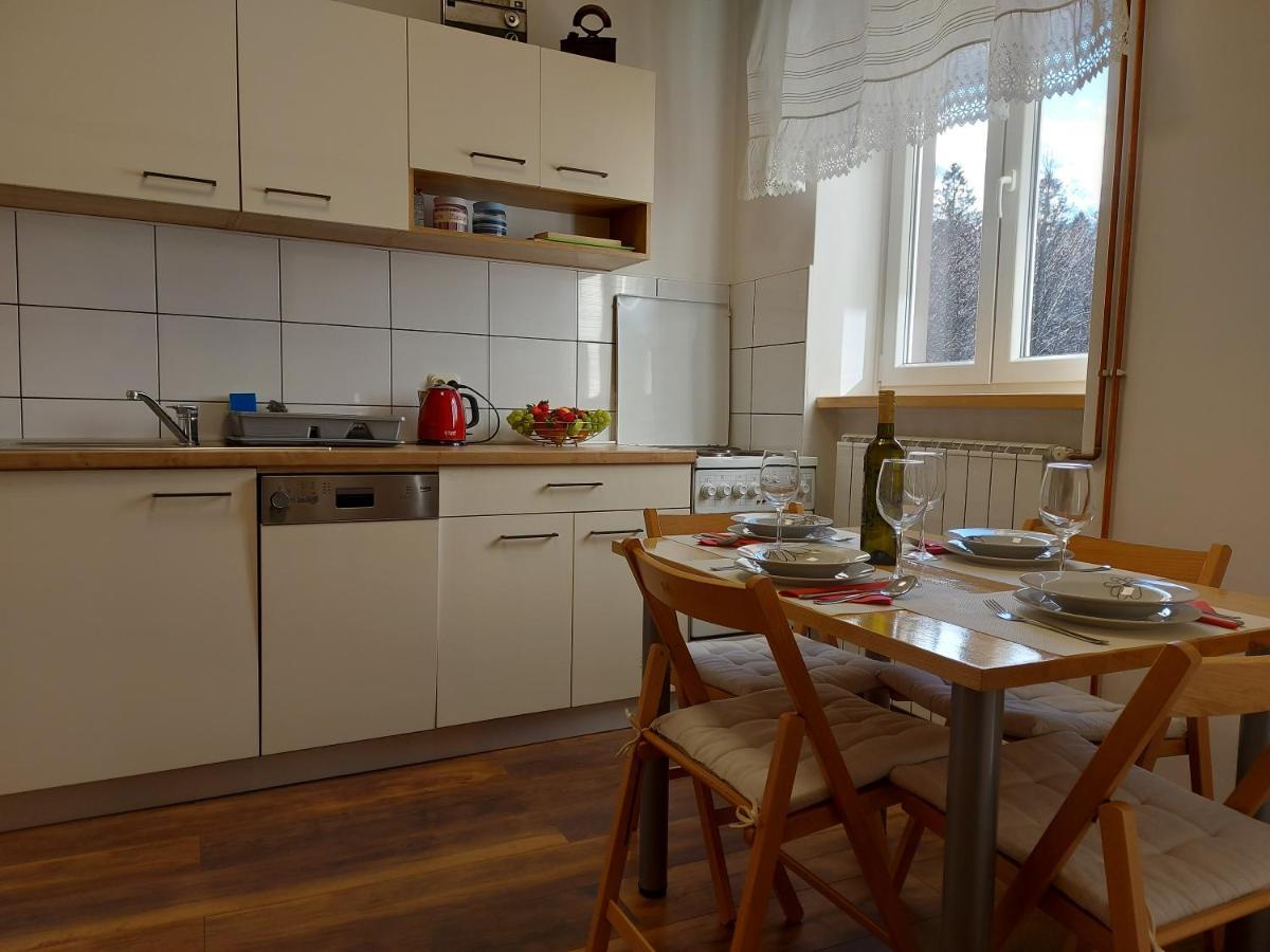 Apartman Tince Delnice Exterior foto